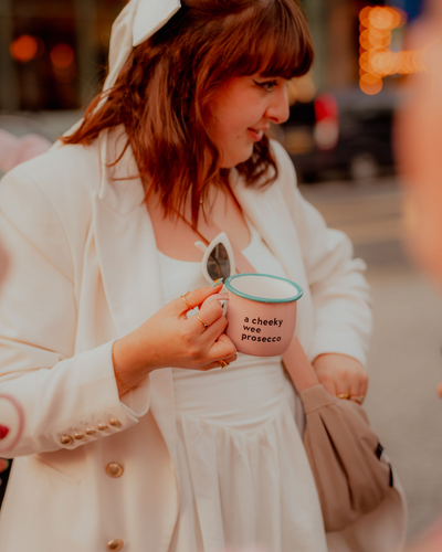Taza Una pequeña taza de té