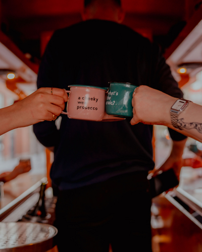 Taza Una pequeña taza de té