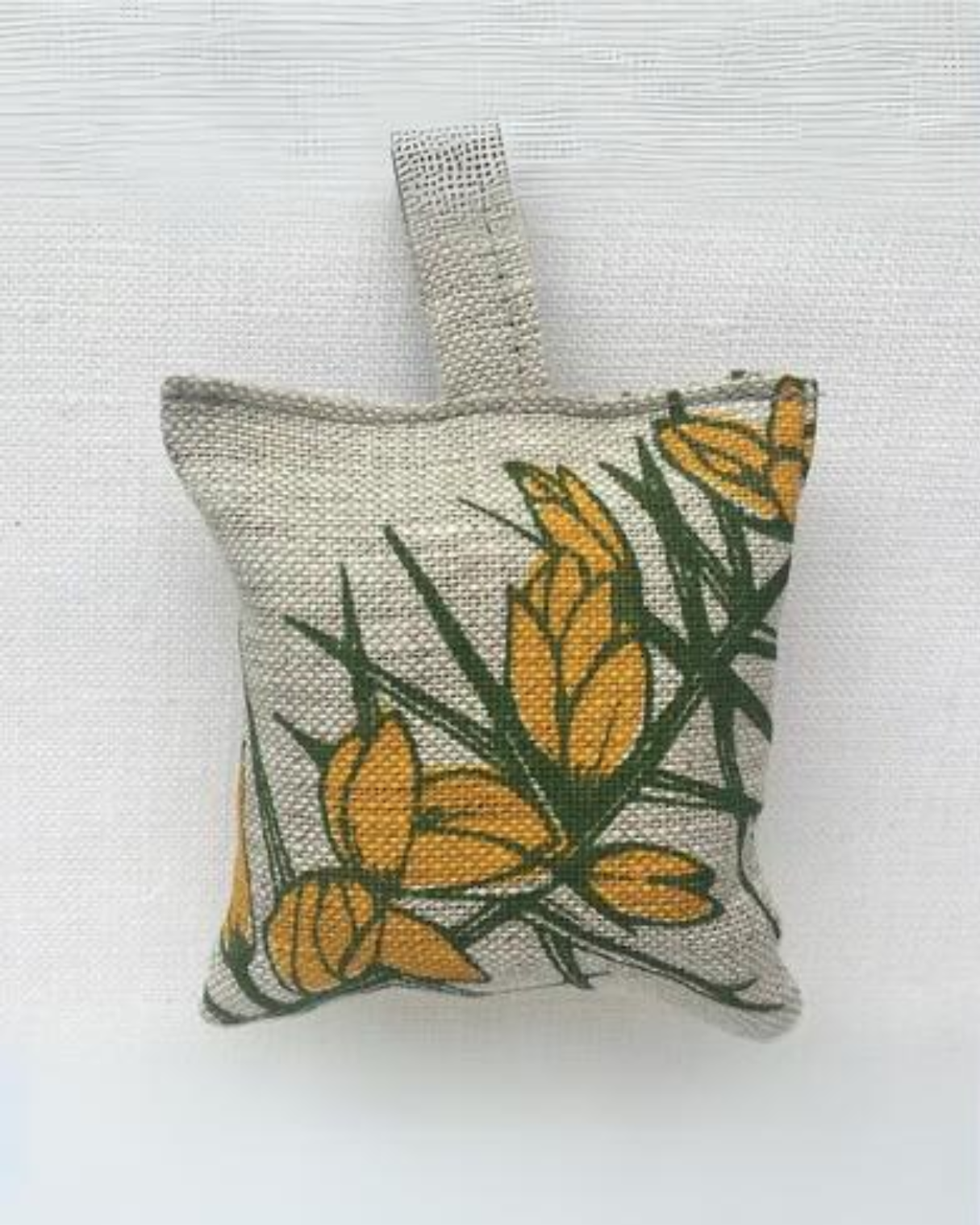 Gorse Lavender Linen Sachet | Jupiter Red