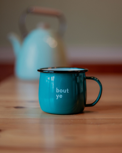 Taza Una pequeña taza de té