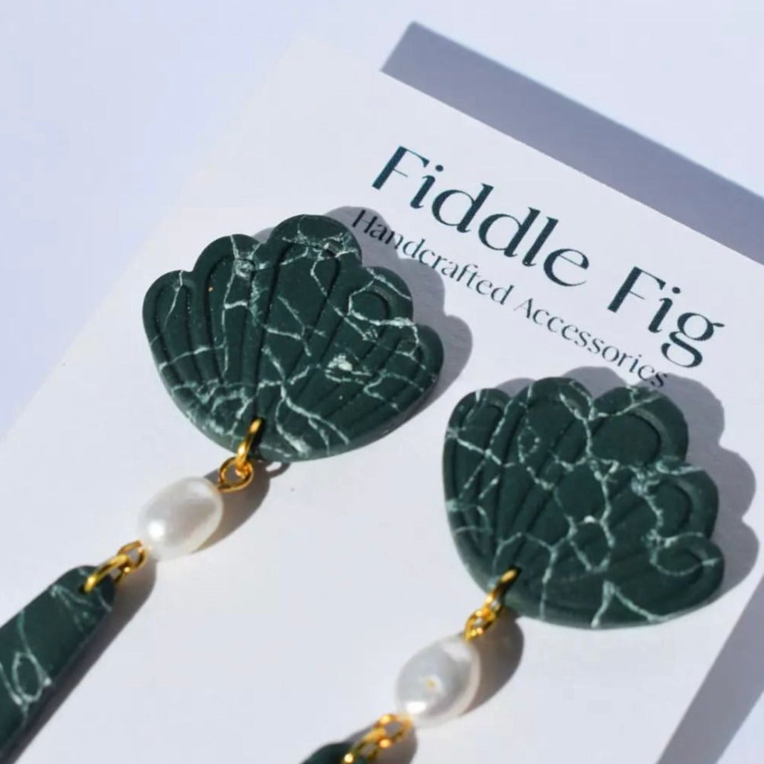 fiddle fig green marbled earrings