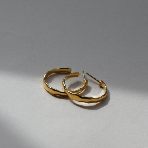 harlow lines & current gold hoop earrings